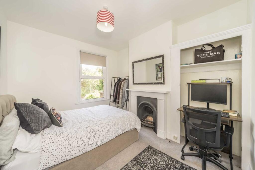 Apartment in London - View 4