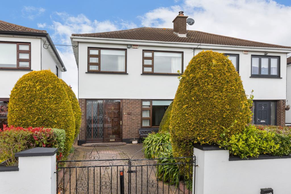 Main image of property: 33 Castleknock Laurels, Castleknock, Dublin 15, D15 TP04