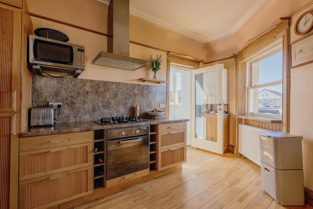 Apartment in Edinburgh, Silvermills, Stockbridge - View 4