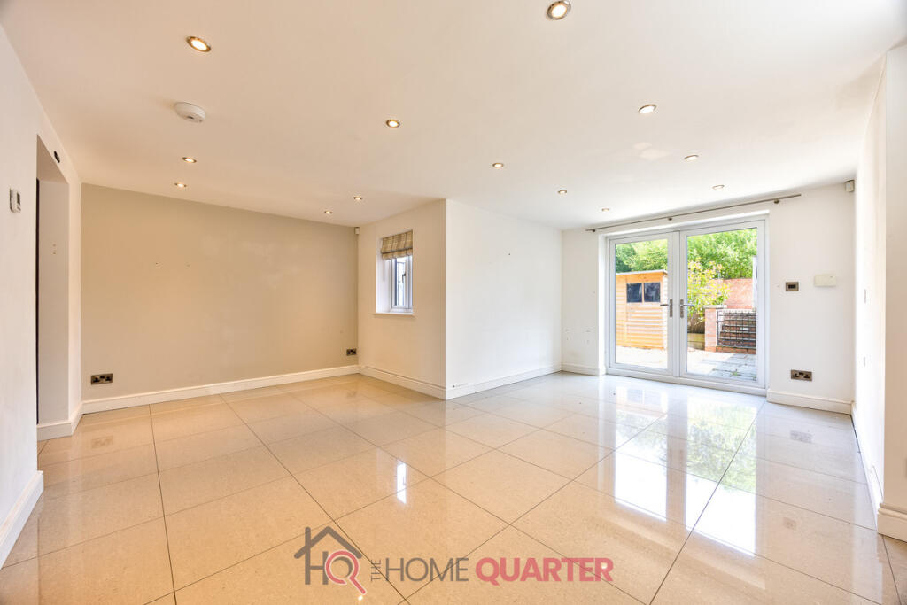 House in Norley - View 4