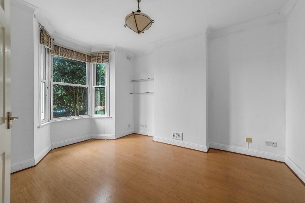 Odessa Road, London, E7 photo 3