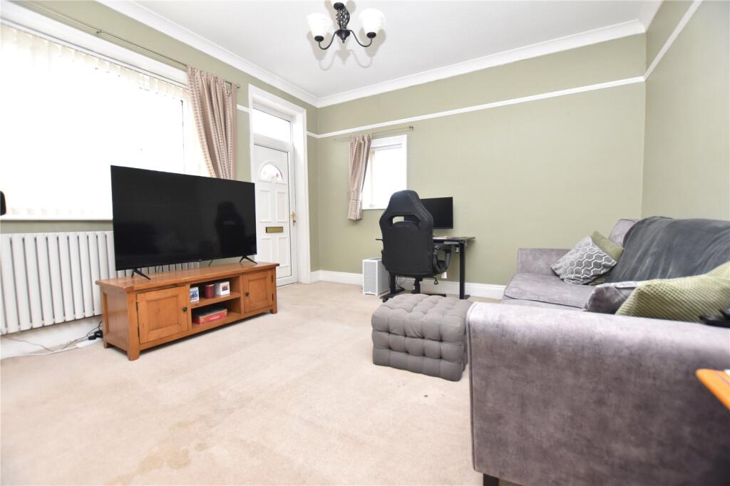 House in Wakefield - View 2