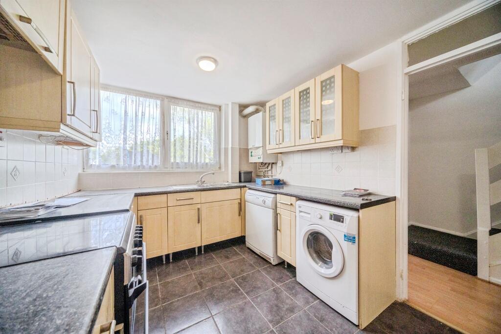 House in Milton Keynes, Bletchley and Fenny Stratford - View 4