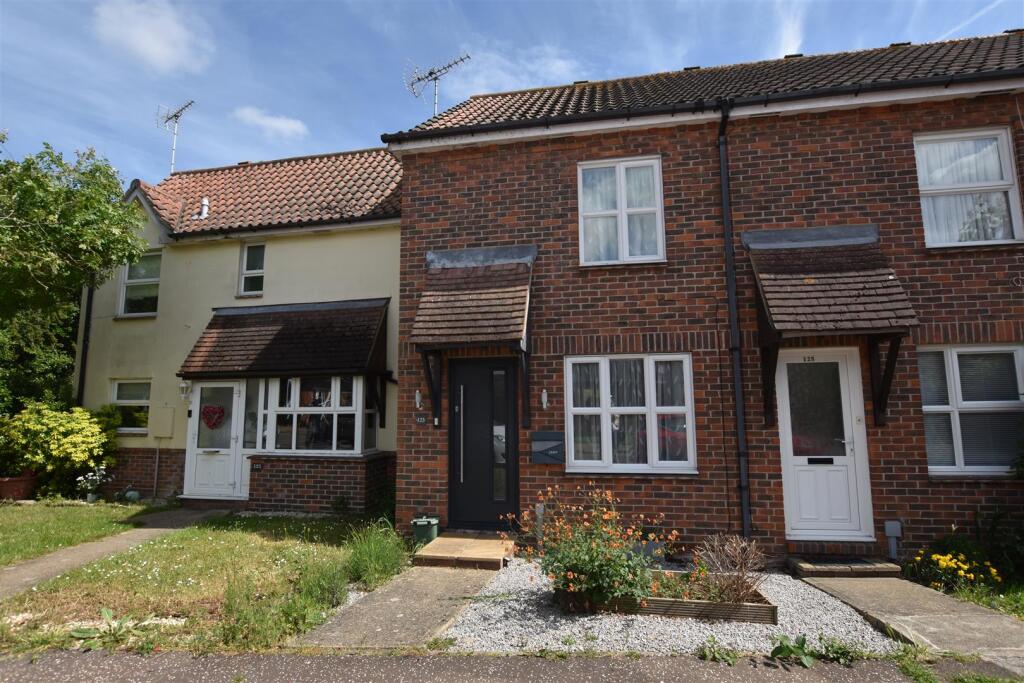 Main image of property: Gandalfs Ride, South Woodham Ferrers