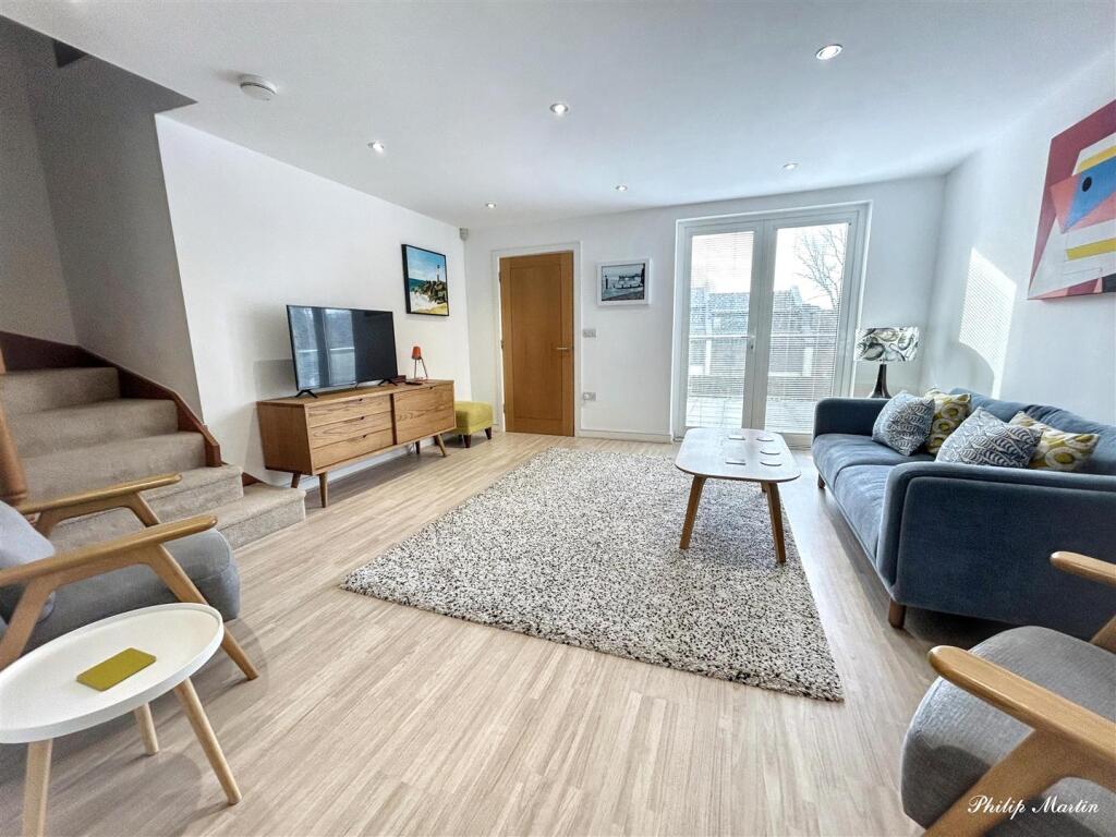 10, Boscawen Woods, Truro photo 4