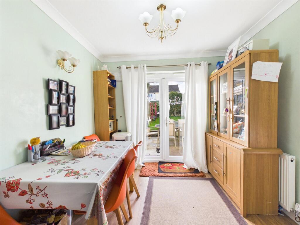 Underhill Road, Matson, Gloucester, Gloucestershire, GL4 photo 4