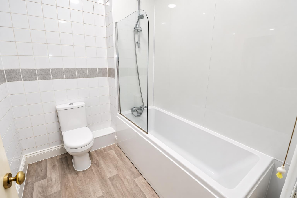 Apartment in Tonbridge - More