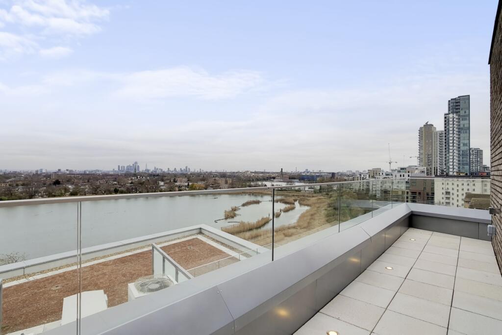 Main image of property: Sandpiper Building, London N4