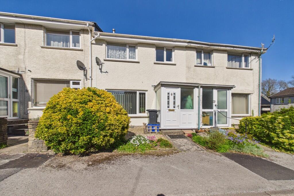 Main image of property: 5 Woodland Close, Windermere, LA23 2AD