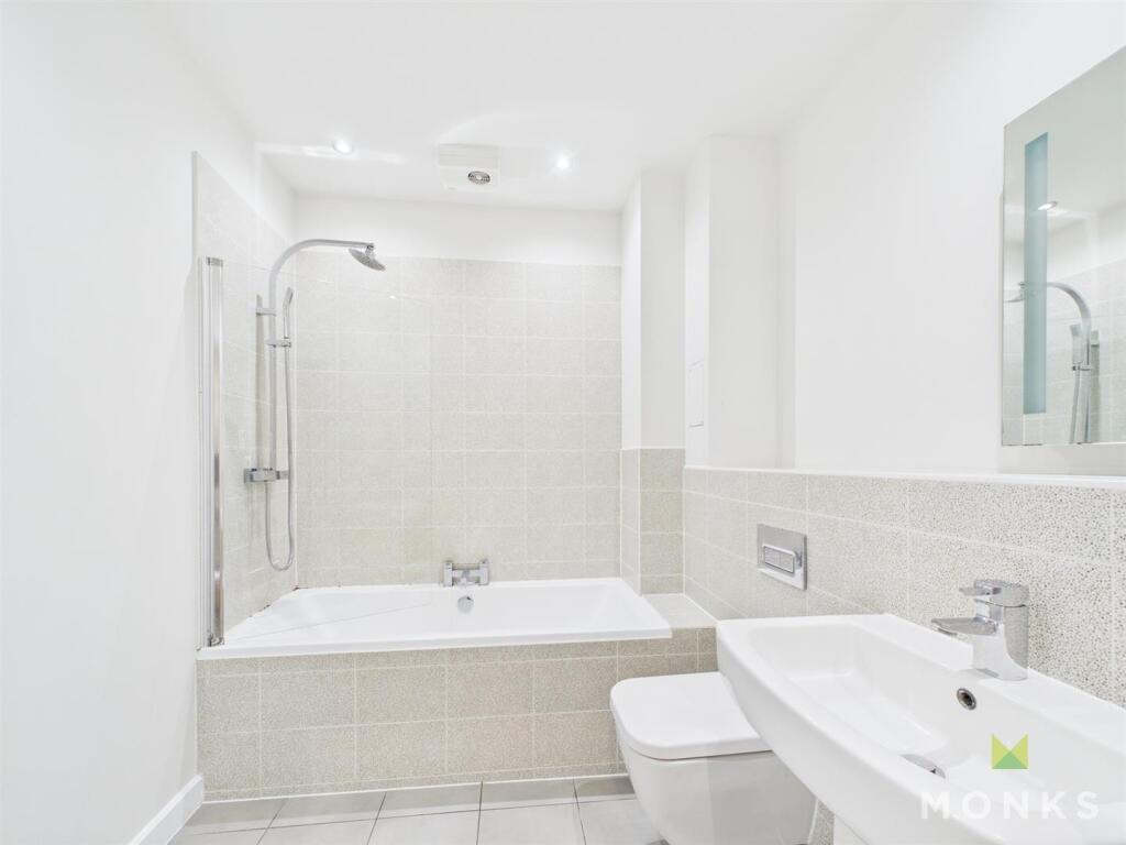 Apartment in Shrewsbury - View 5