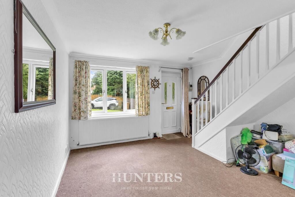 Hembury Close, Middleton, Manchester photo 4