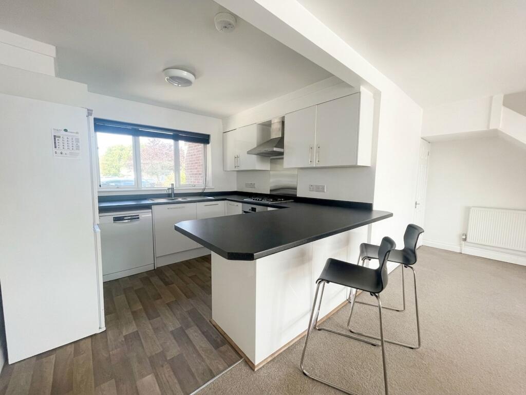 Johns Close, Peacehaven, BN10 7UQ photo 2