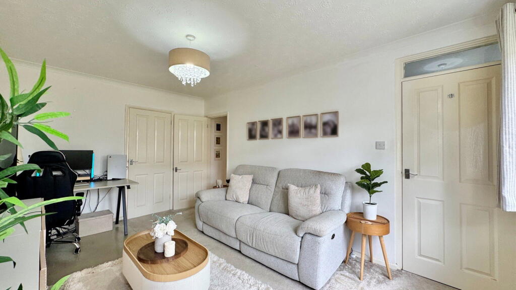 Grange Court, Boundary Road, Newbury, RG14 7PH - View 5