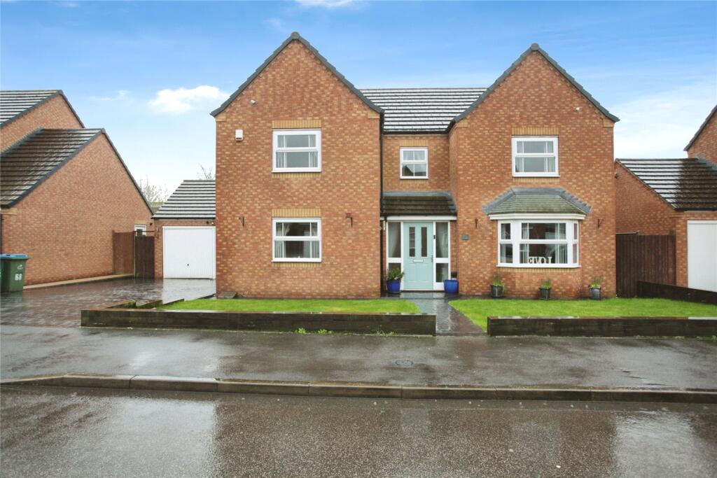 4-bed detached on Lyons Drive, Allesley, Coventry, CV5, £550,000