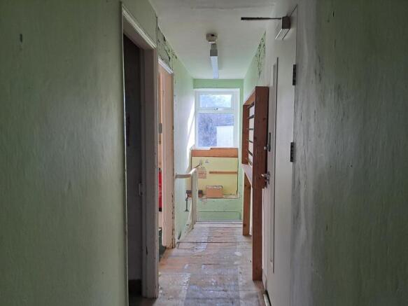 Photo 32