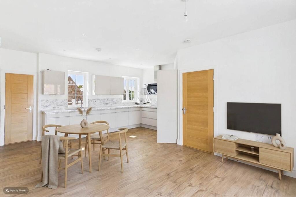 Apartment in St Clement - View 5