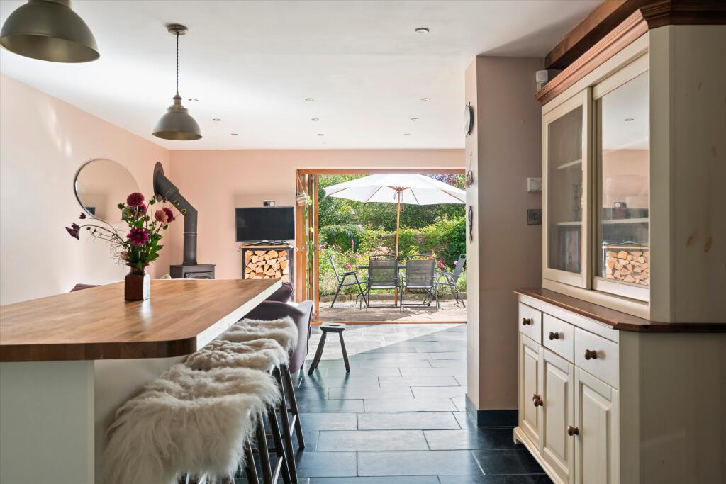 House in Llanvair-Discoed, Caerwent - More