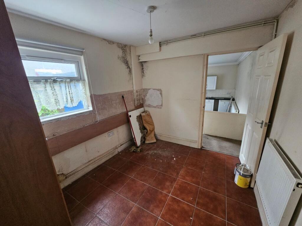 House in Pontllanfraith, Caerphilly - View 5