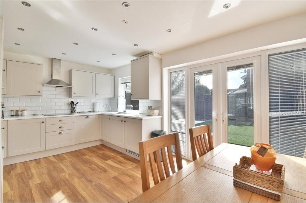 3-bed terraced on Rectory Close, Denton, Tameside, M34, £240,000