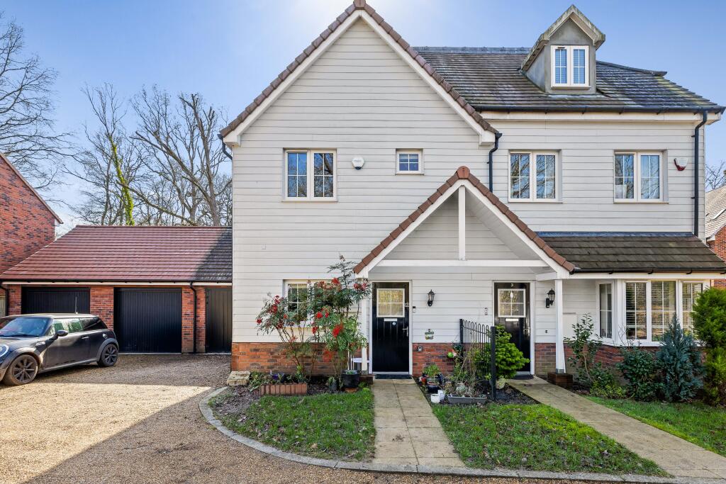 Main image of property: Ref: EL - Watersfield Road, Crawley, RH10 3ZJ