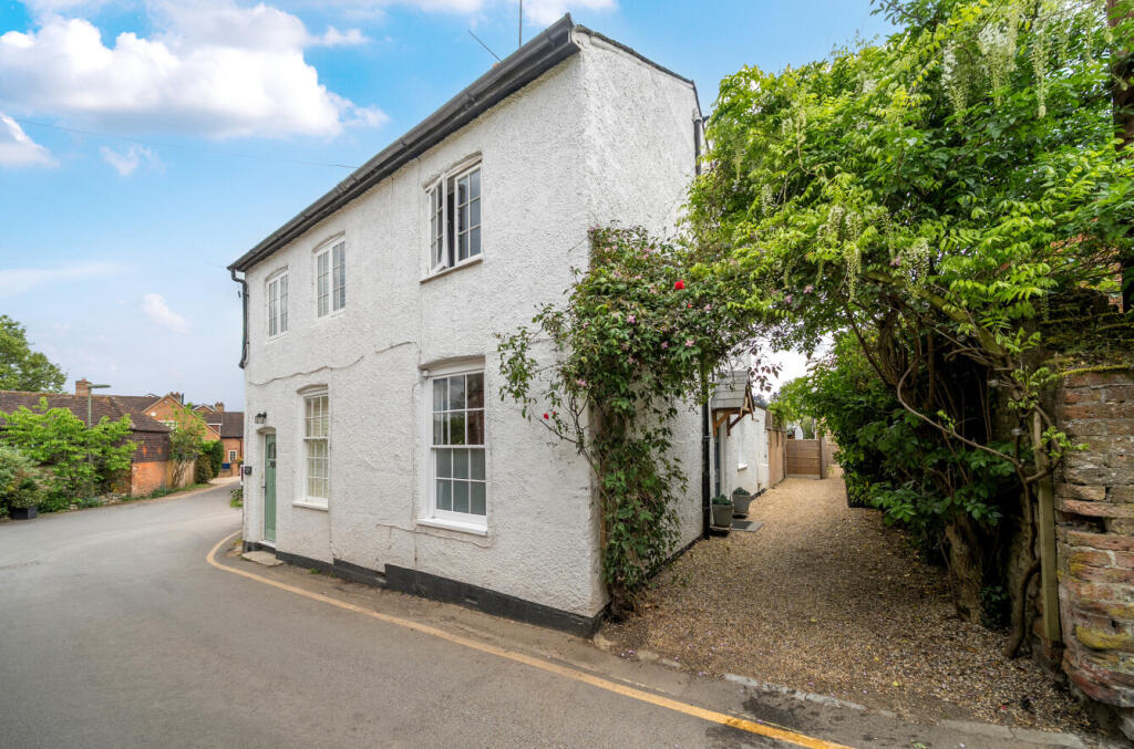 Main image of property: Mead Lane, Farnham, Surrey, GU9