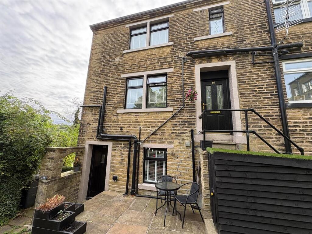 Main image of property: Dole Street, Thornton, Bradford