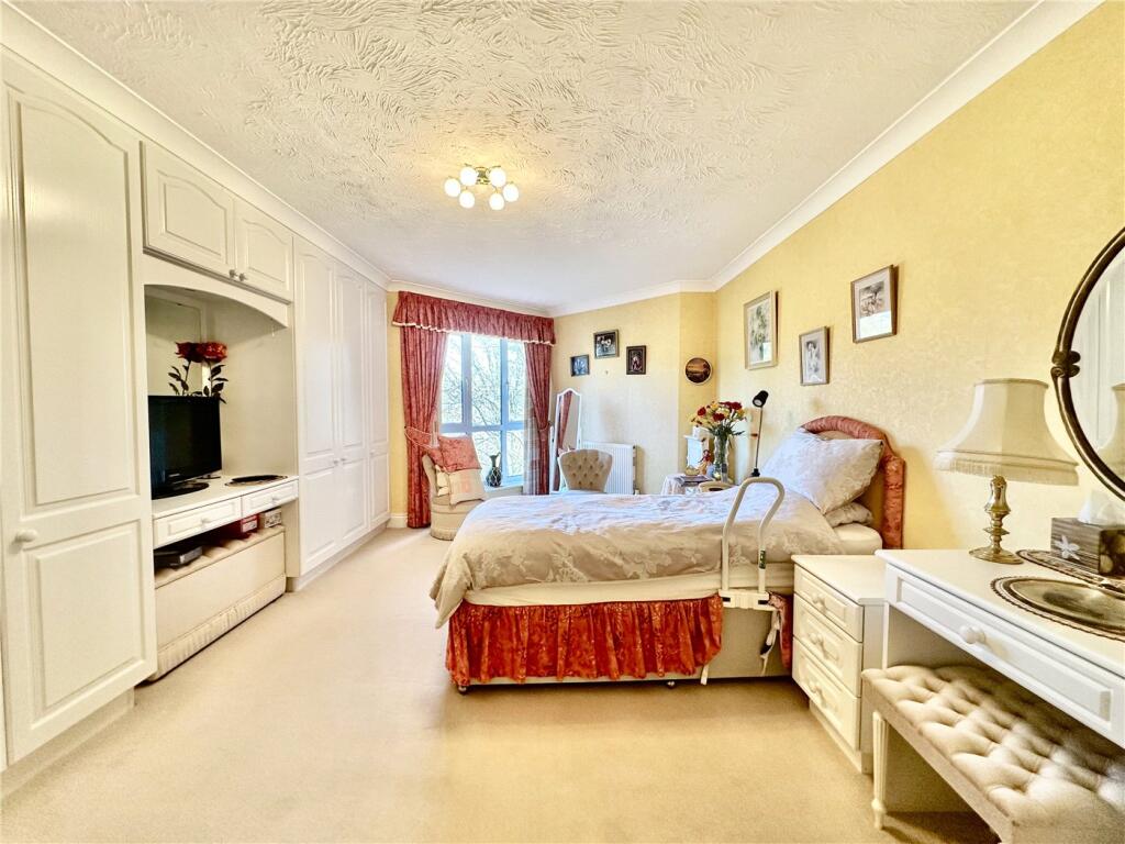 Tower Road, Poole, Dorset, BH13 photo 3