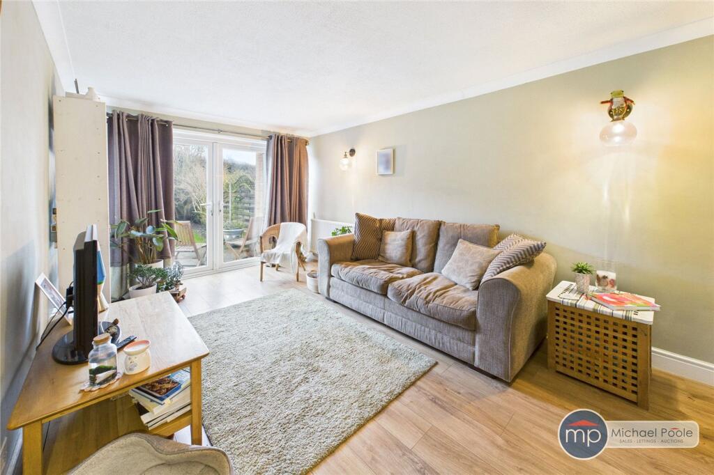 Mossdale Grove, Guisborough, TS14 photo 3