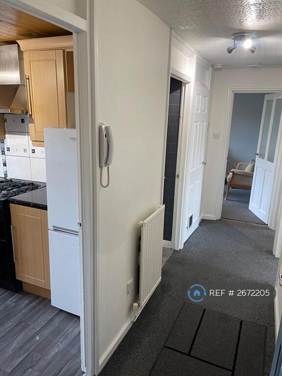 Apartment in Glasgow - View 3