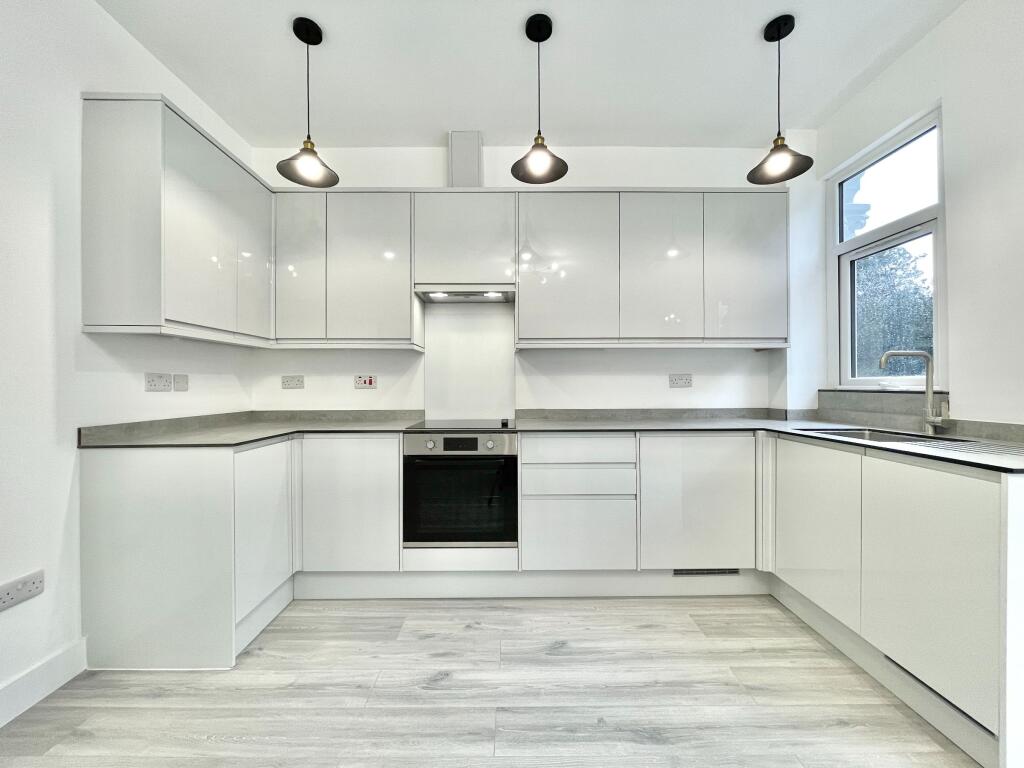 Apartment in London - View 2