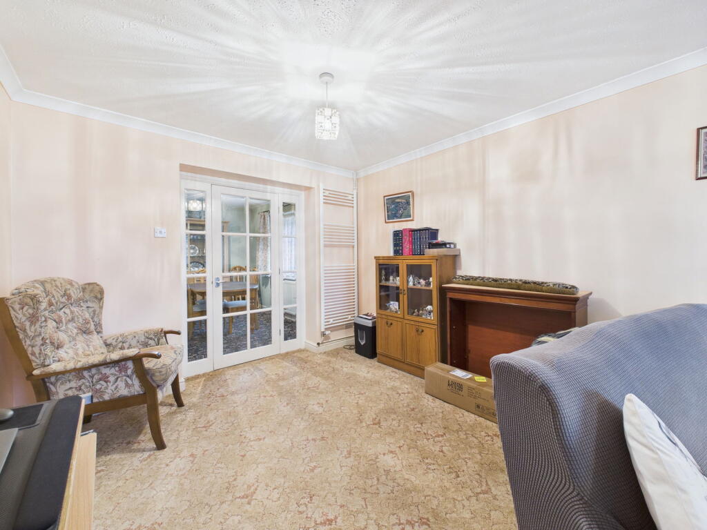 Savernake Drive, Calne, SN11 0DN photo 4