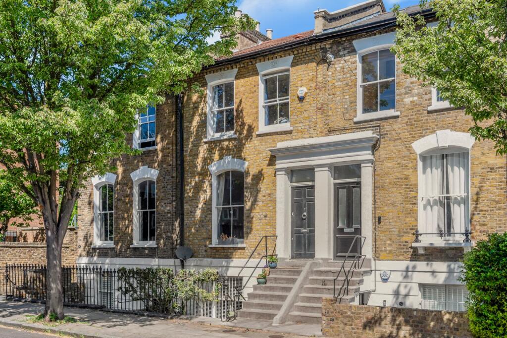 Main image of property: Queen Margarets Grove, 
Islington, N1