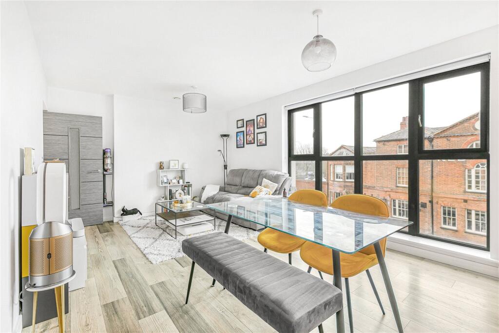 Main image of property: Great North Road, Hatfield, Hertfordshire, AL9