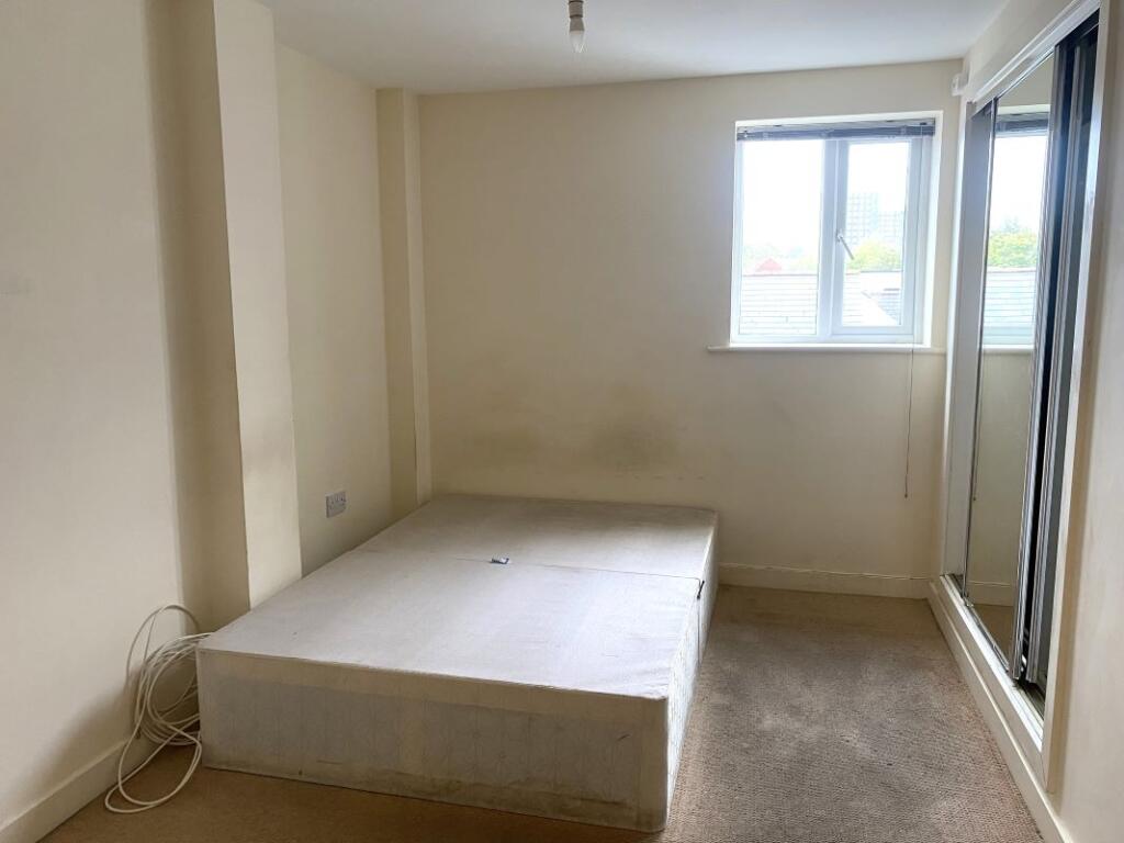 Apartment in Portsmouth - View 4