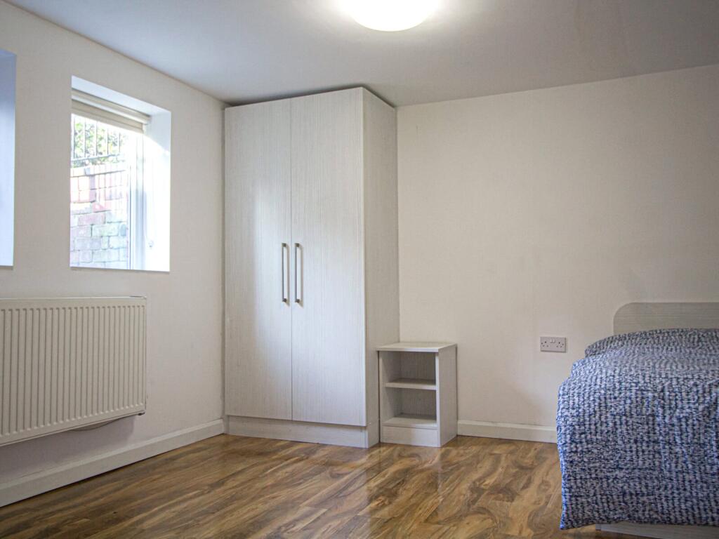 Apt 4, 4 Darnley Road #654942 – pohled 5