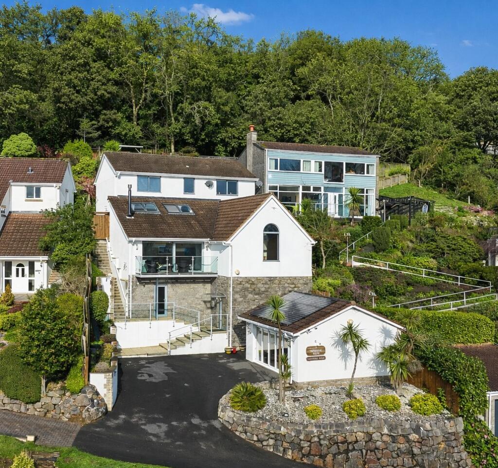 Main image of property: Leewood Road, Weston-Super-Mare, BS23