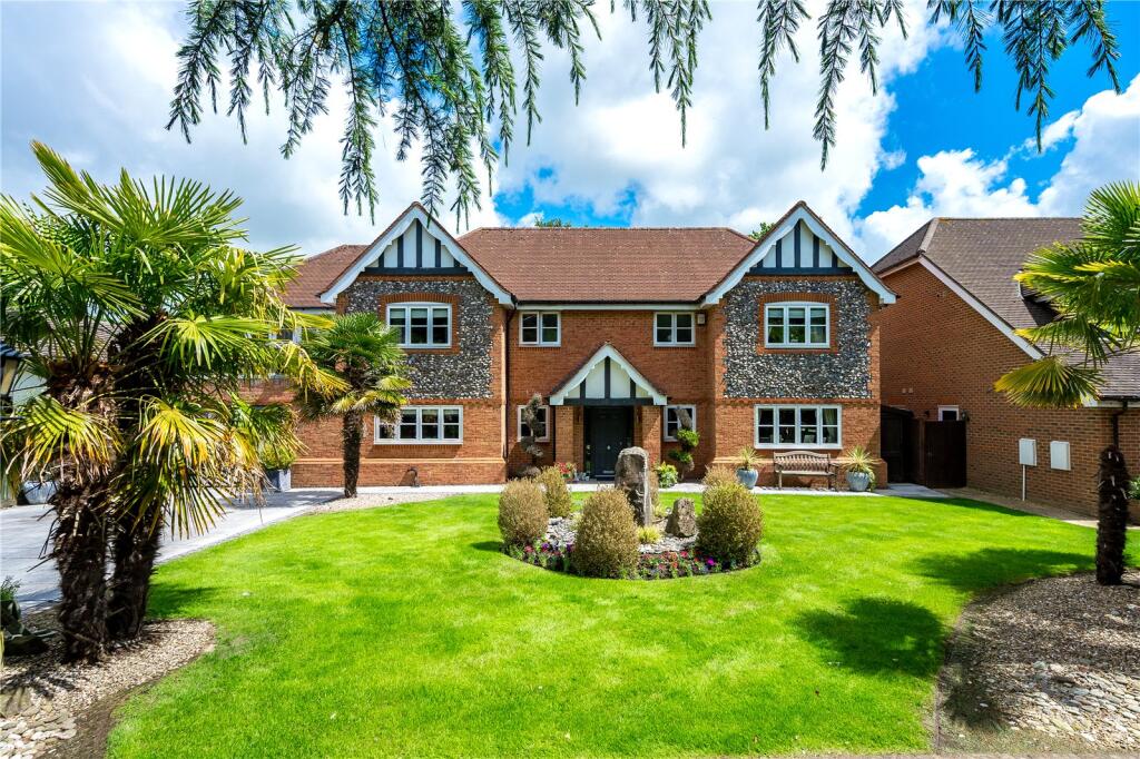 Main image of property: Hurstdene Close, Poulton-le-Fylde, Lancashire