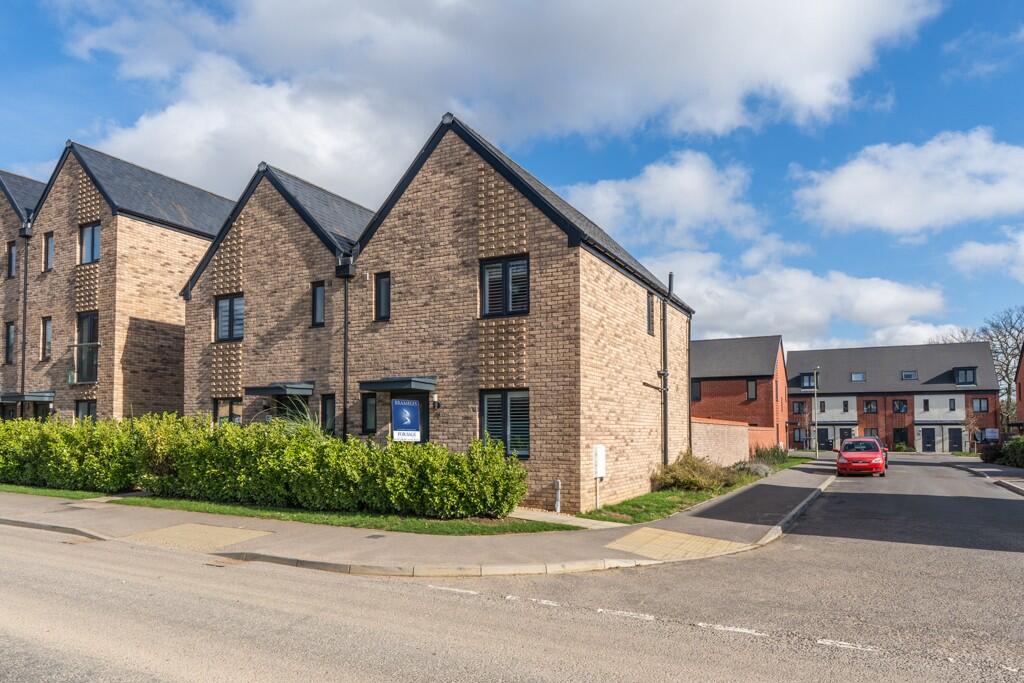 Main image of property: Bluebell Way, Whiteley, Hampshire, PO15