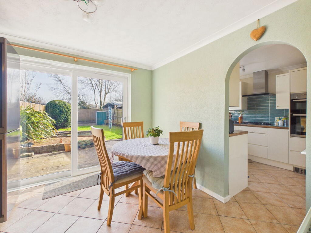 House in Redhill - View 3
