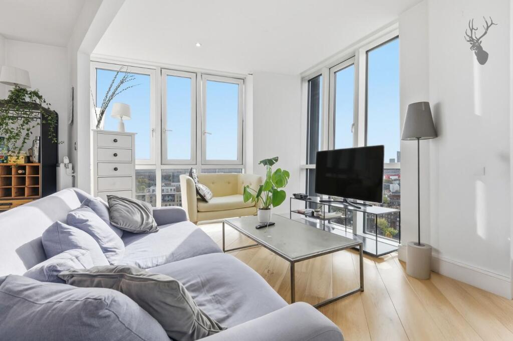 3-bed flat on High Street, London, E15, £450,000