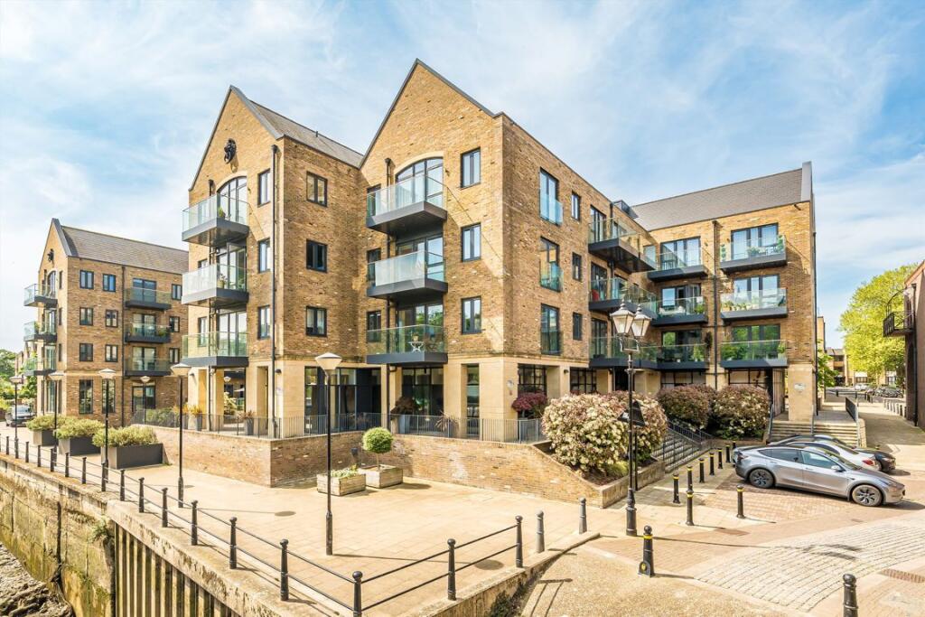 Main image of property: Swan Street, Old Isleworth