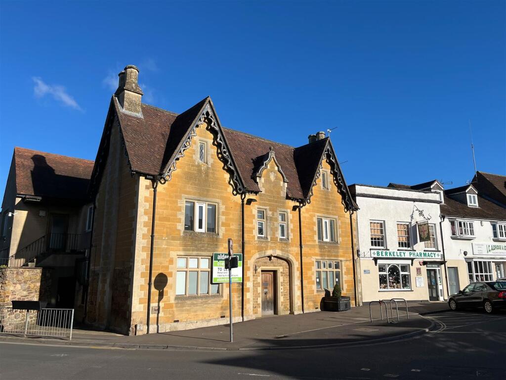Main image of property: Market Place, Berkeley