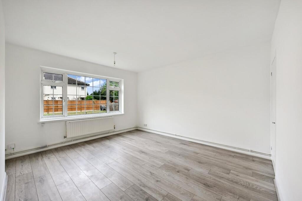 Apartment in Reigate and Banstead, Banstead - View 5