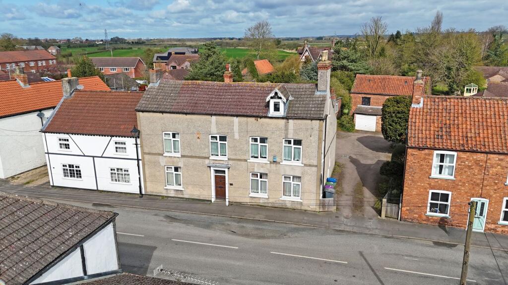 Main image of property: High Street, Scotter, DN21