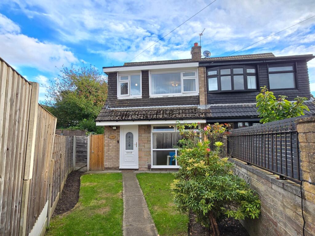 Main image of property: Redesmere Close, Timperley, WA15