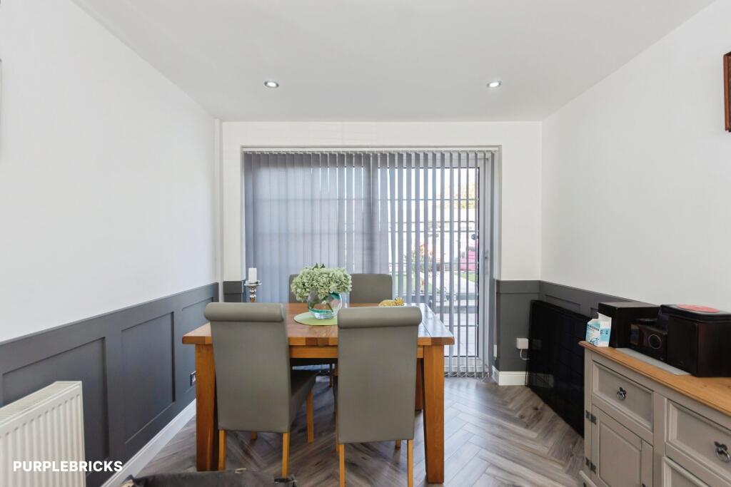 House in Birmingham, West Midlands - More