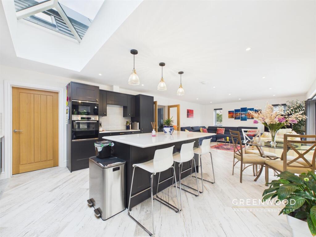 Fox Street, Ardeligh, Colchester - View 2