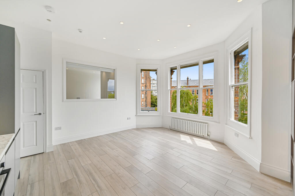 Apartment in London - View 3