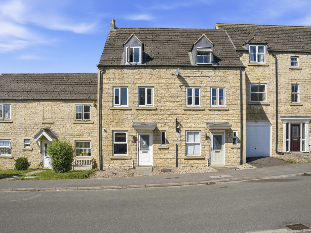 Main image of property: 62 Dale Grove, Leyburn