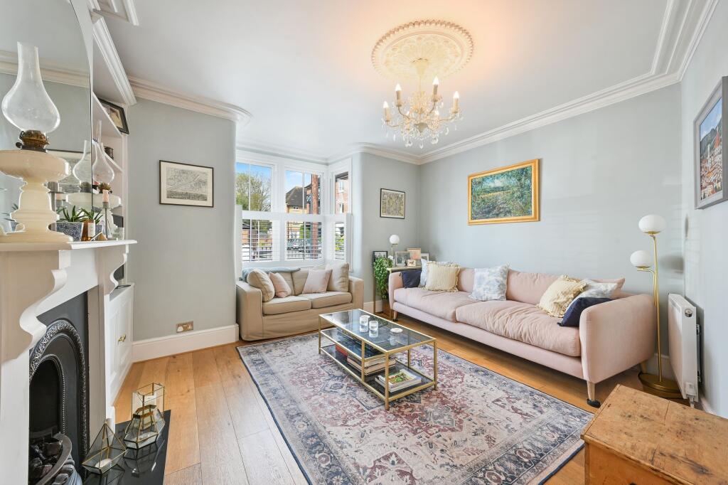 House in Elmbridge, Long Ditton - View 2